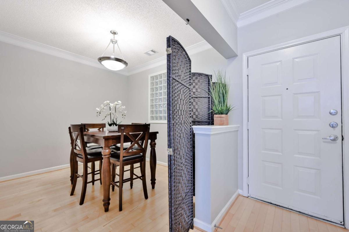 10 Perimeter Summit BLVD NE 1208