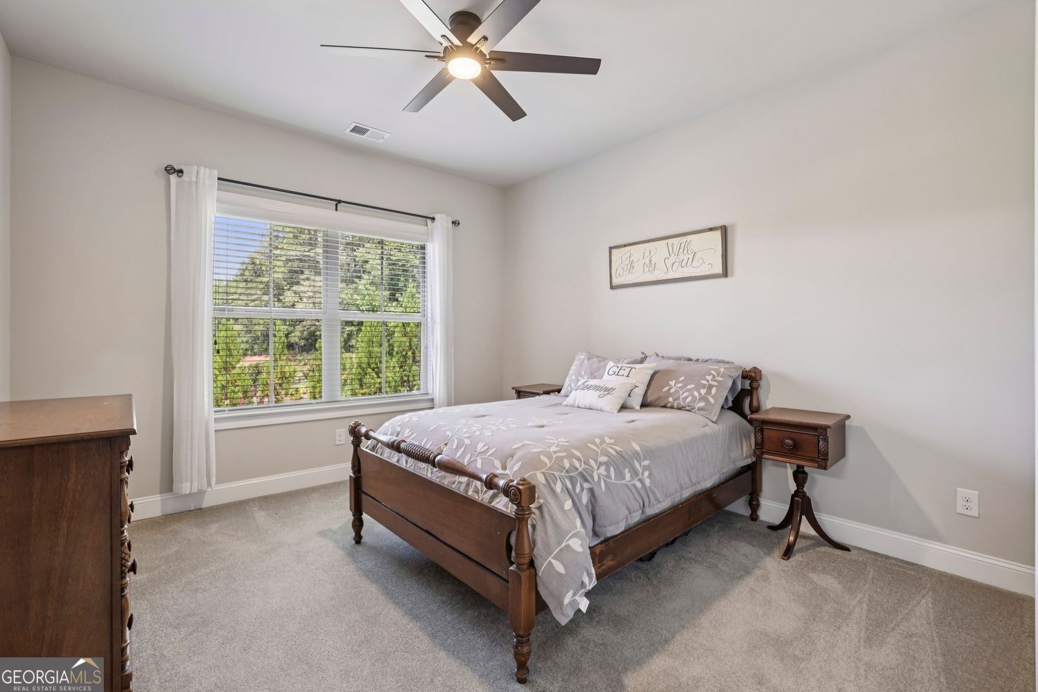 Longstreet Manor - Residential