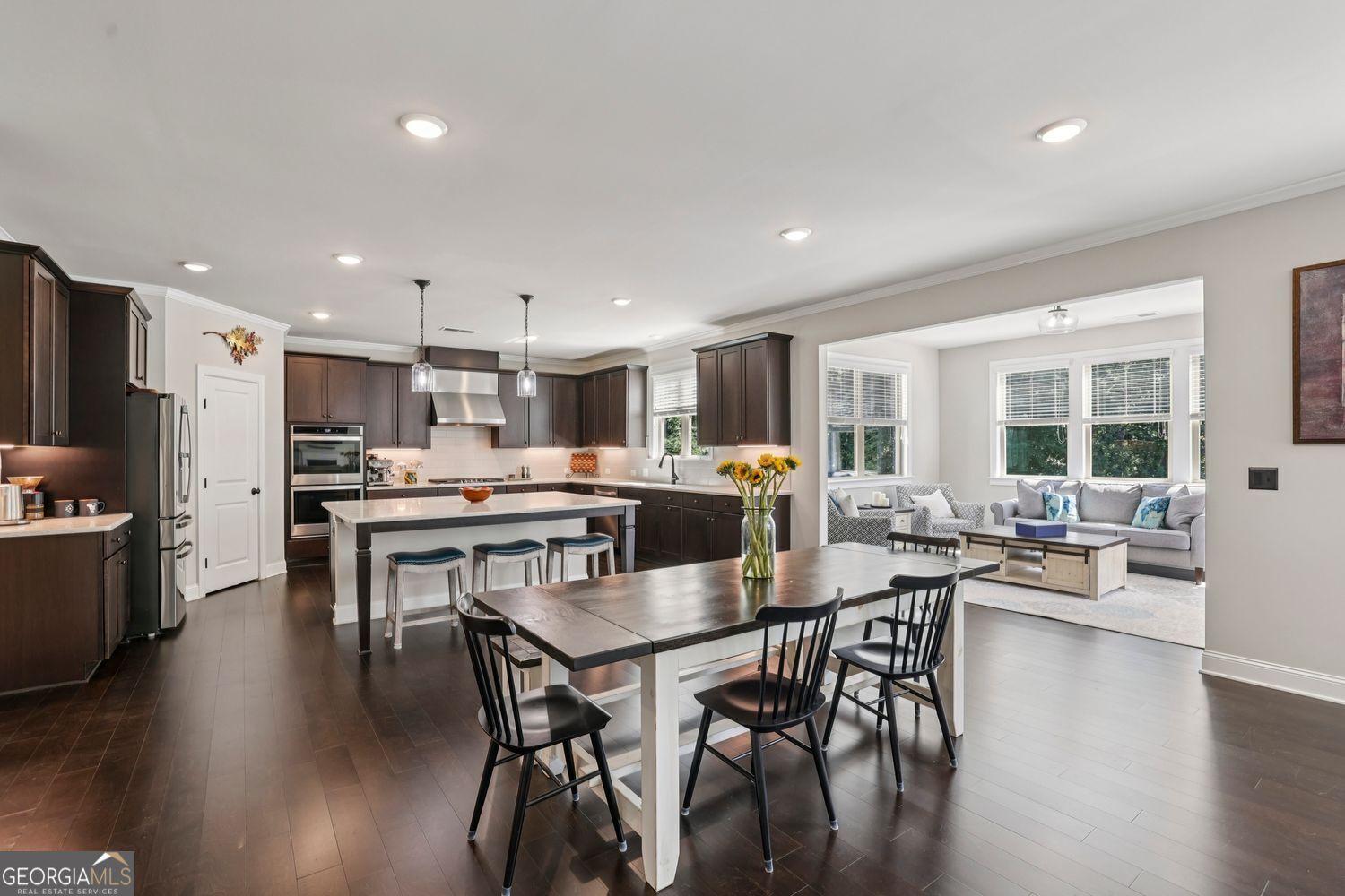 Longstreet Manor - Residential