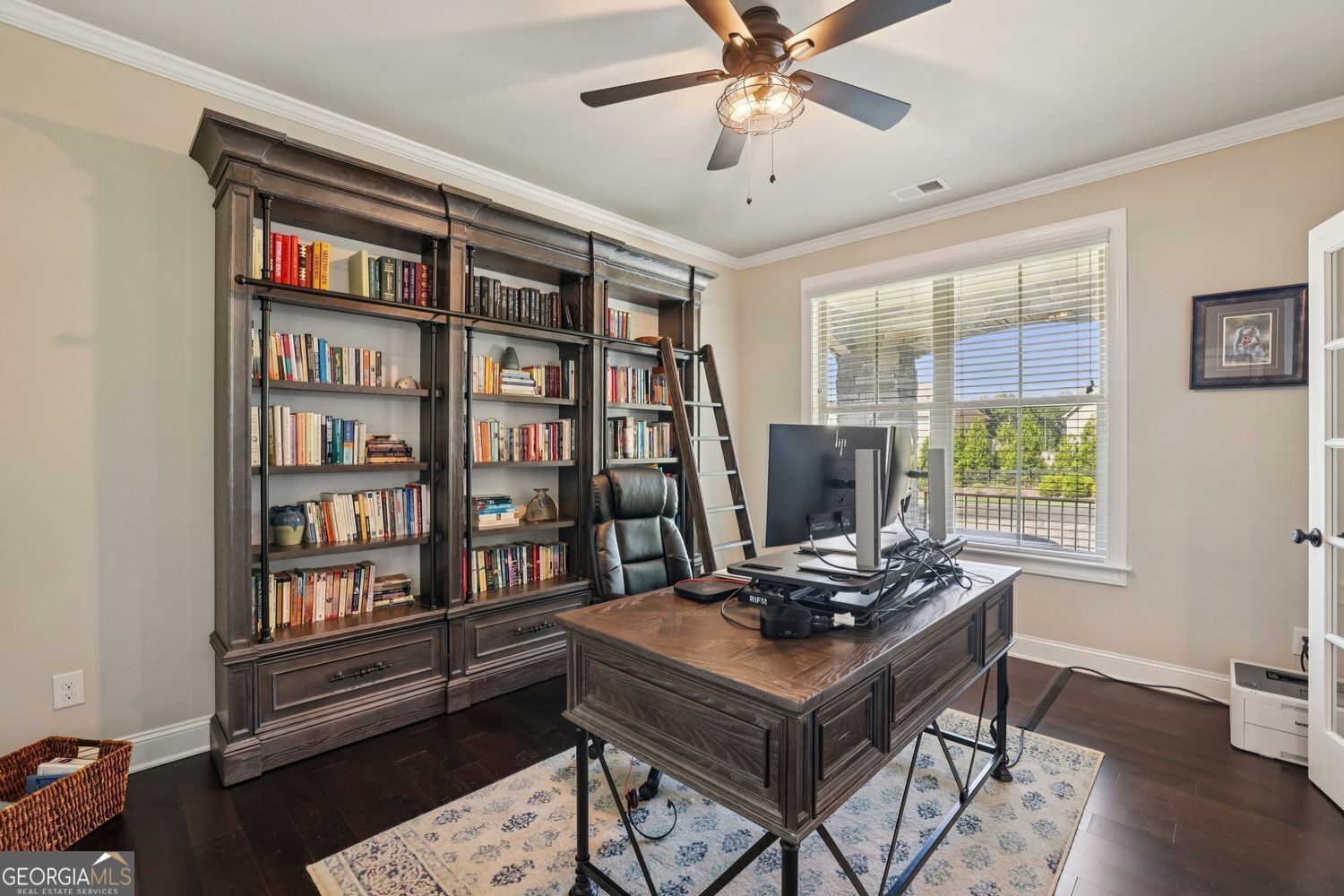 Longstreet Manor - Residential