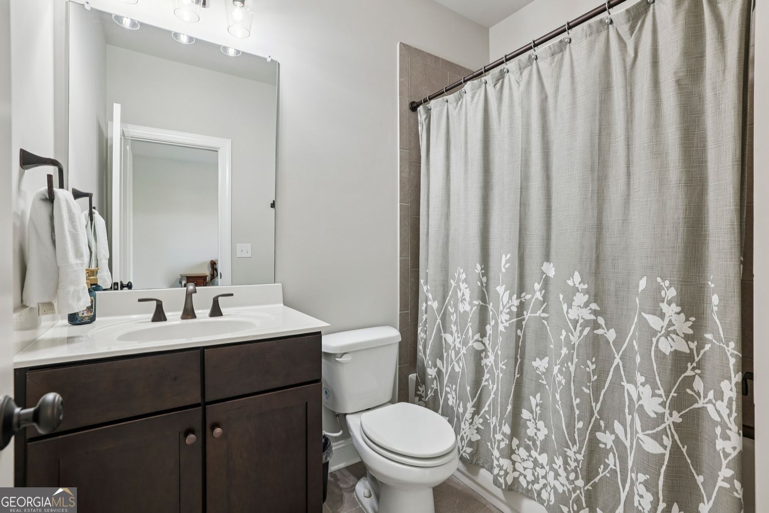 Longstreet Manor - Residential