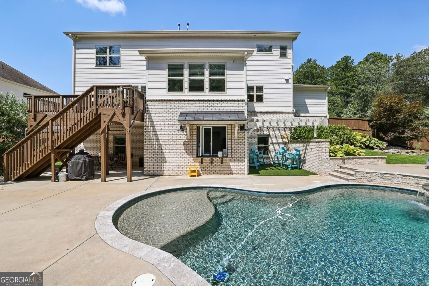 Longstreet Manor - Residential