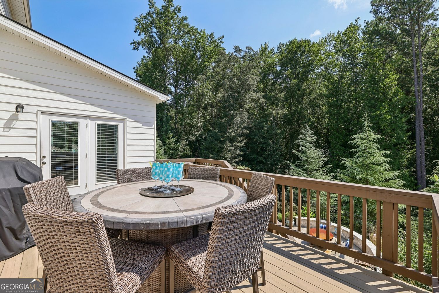 Longstreet Manor - Residential