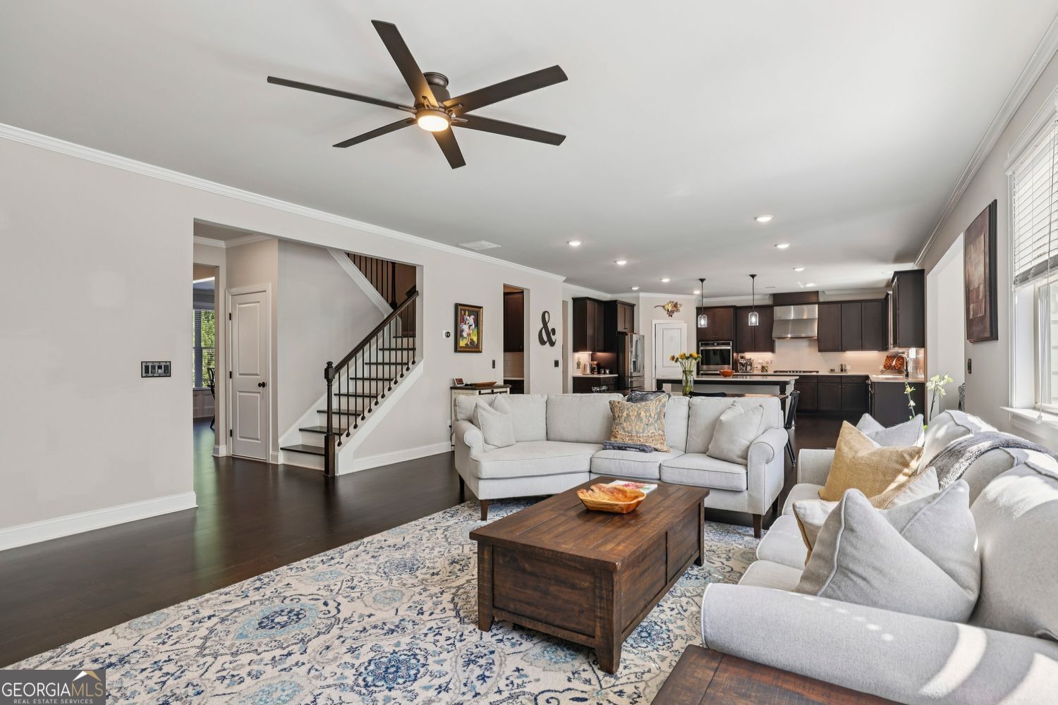 Longstreet Manor - Residential