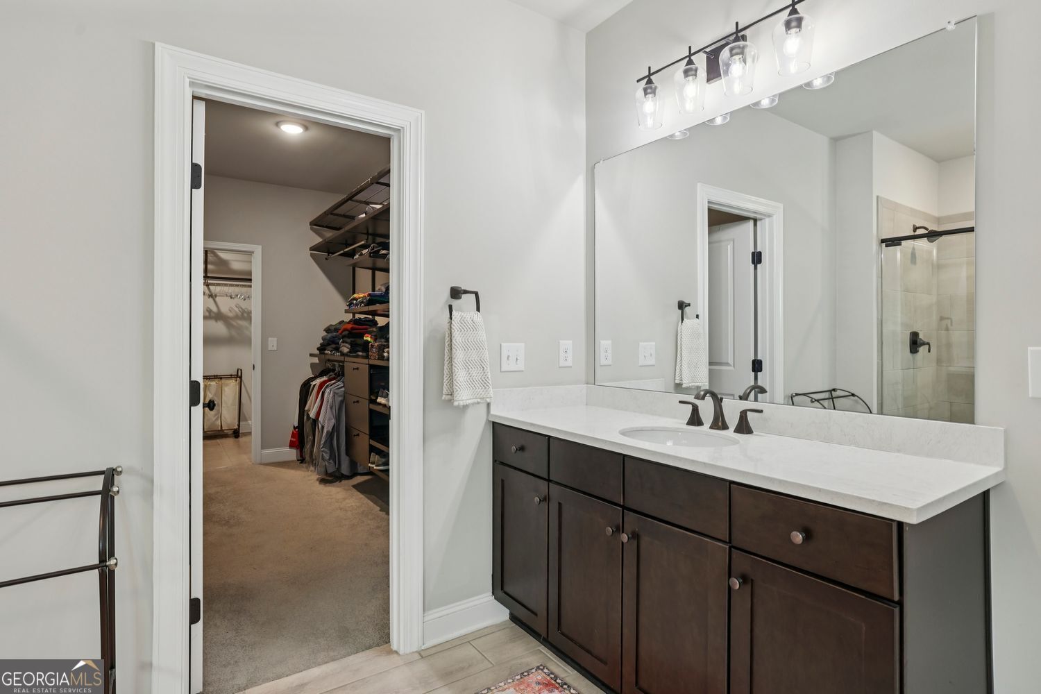 Longstreet Manor - Residential