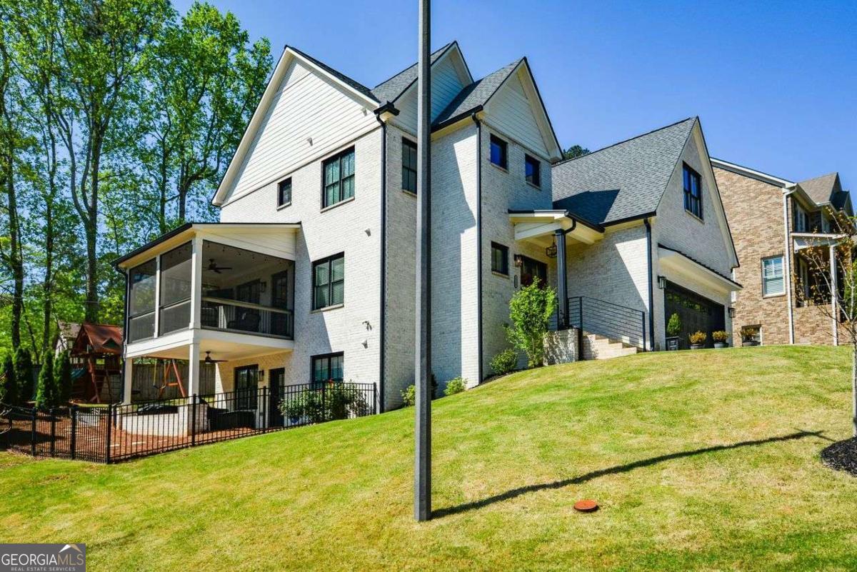 2235 Birchtree WAY