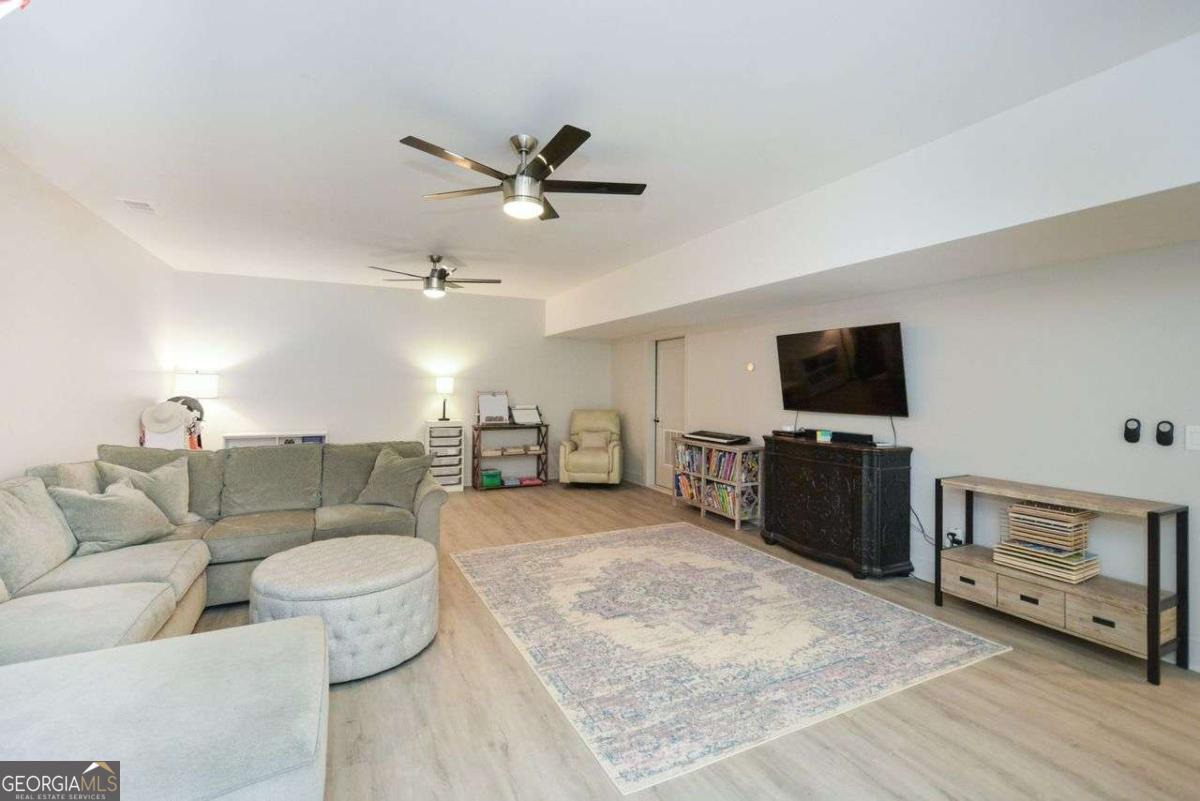 Creekside at East Piedmont - Residential