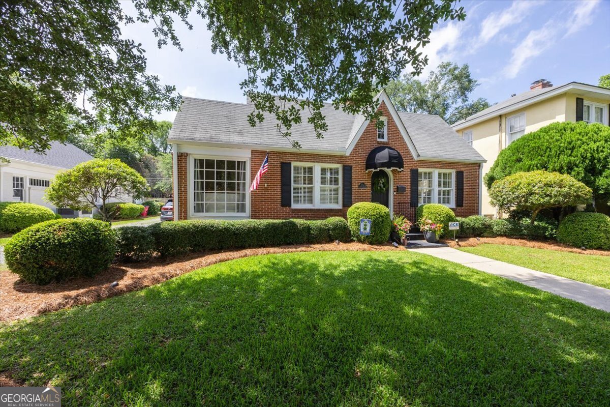 252 Belvedere DR
