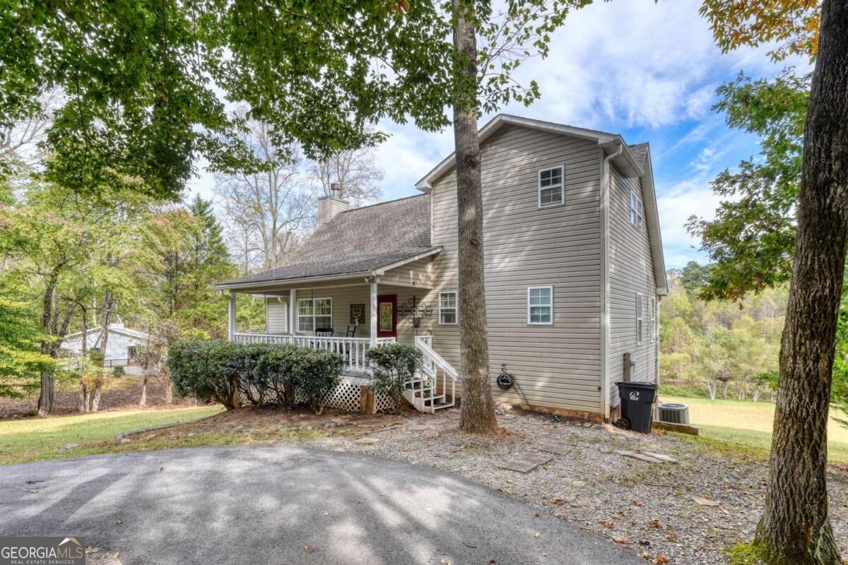 6744 Woodlake CIR