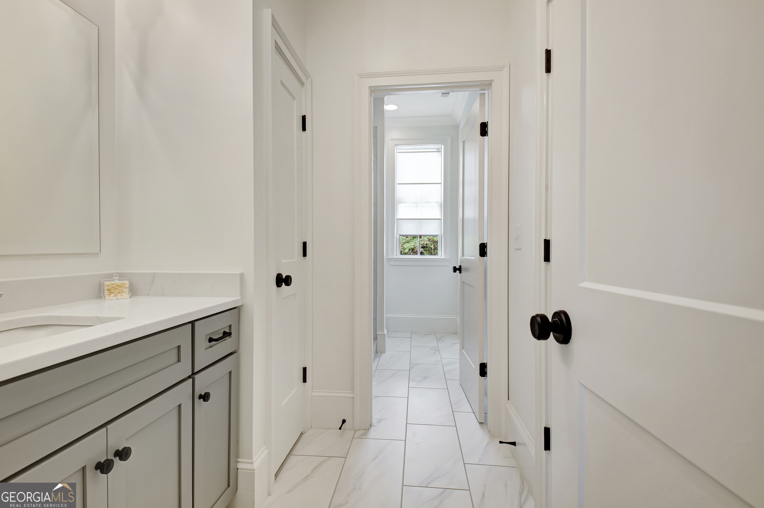 Sharpsburg, Georgia 30277, United States, 4 Bedrooms Bedrooms, ,5 BathroomsBathrooms,Residential,Active,155237