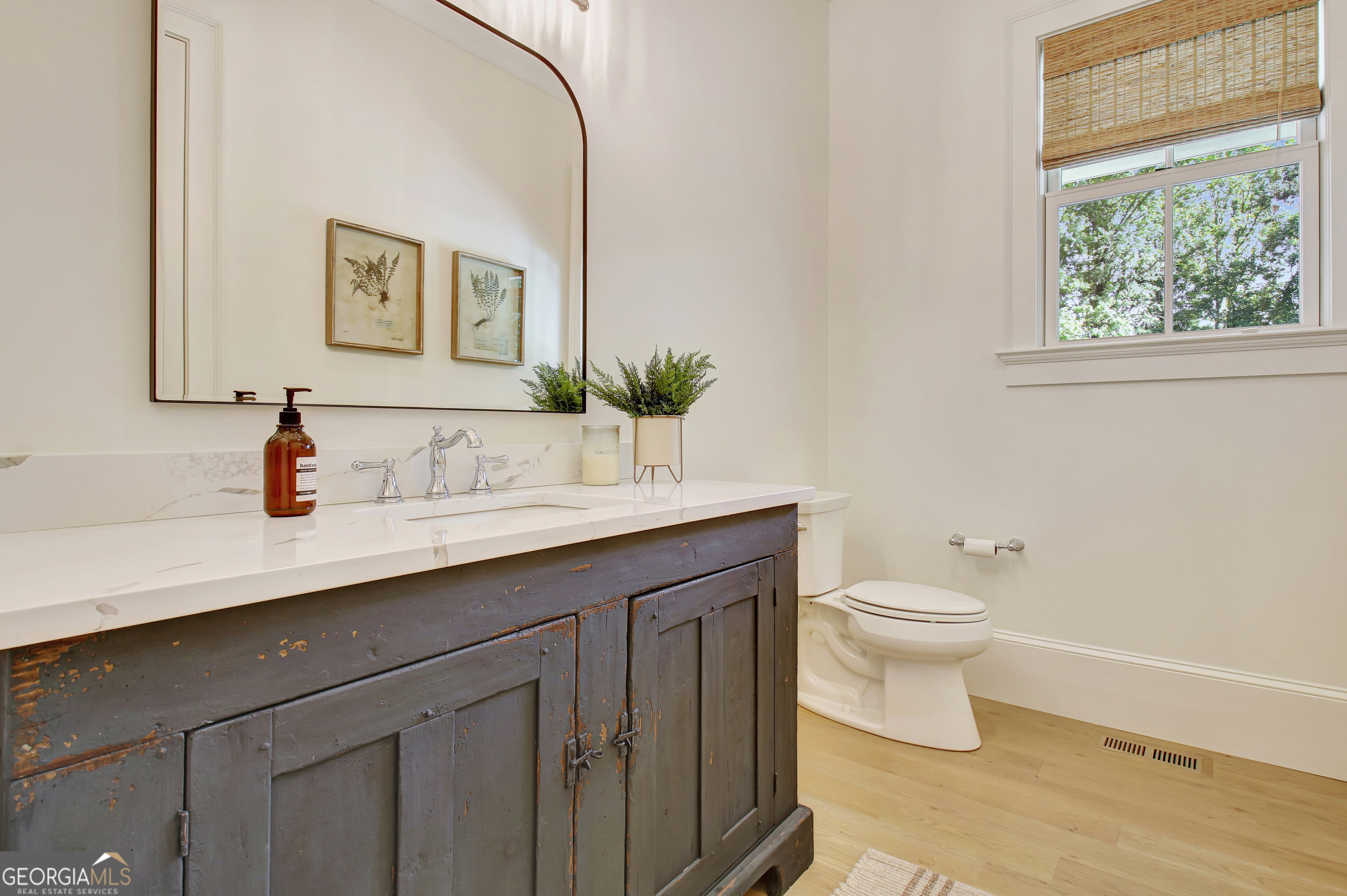 Sharpsburg, Georgia 30277, United States, 4 Bedrooms Bedrooms, ,5 BathroomsBathrooms,Residential,Active,155237