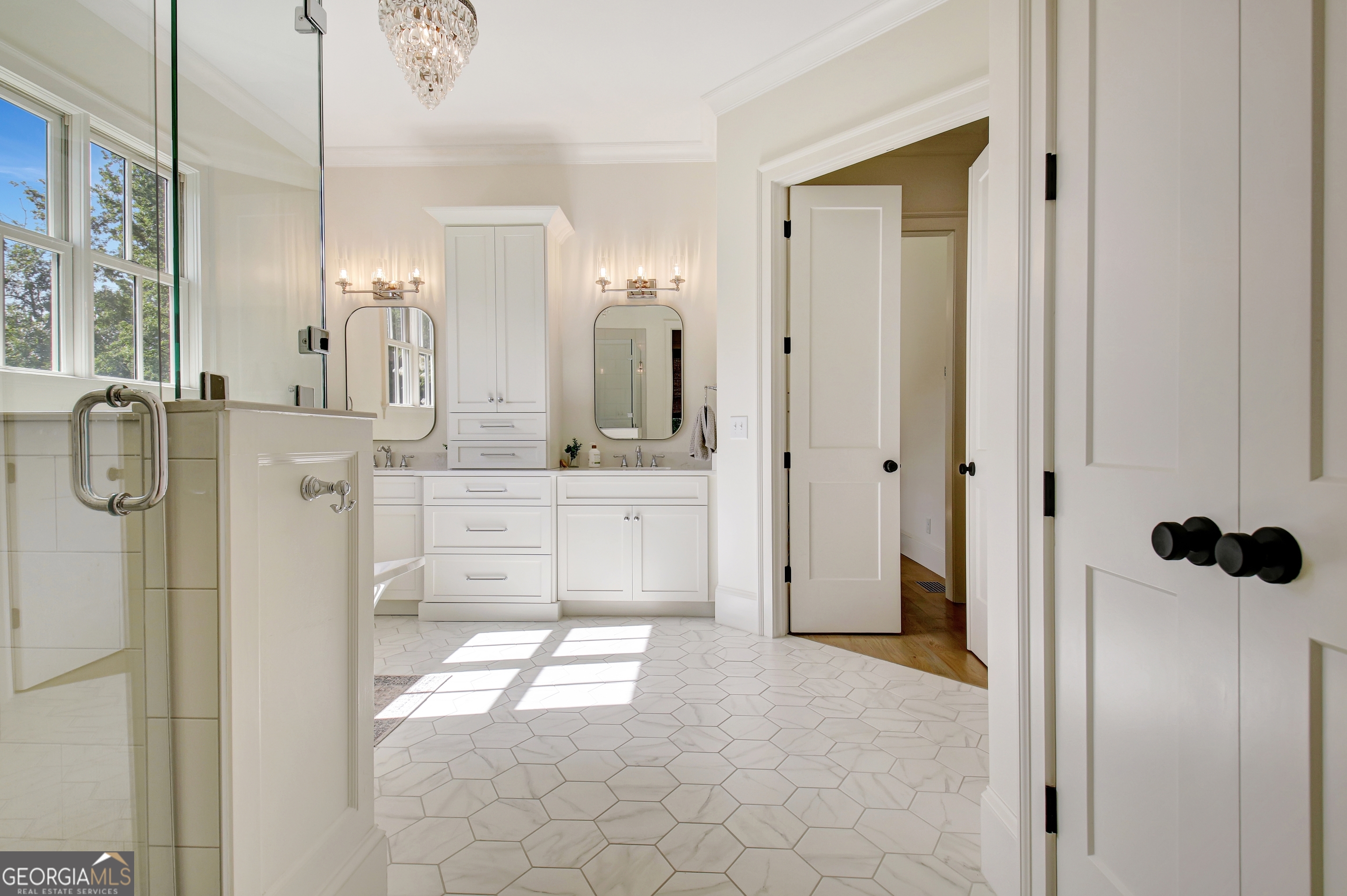 Sharpsburg, Georgia 30277, United States, 4 Bedrooms Bedrooms, ,5 BathroomsBathrooms,Residential,Active,155237