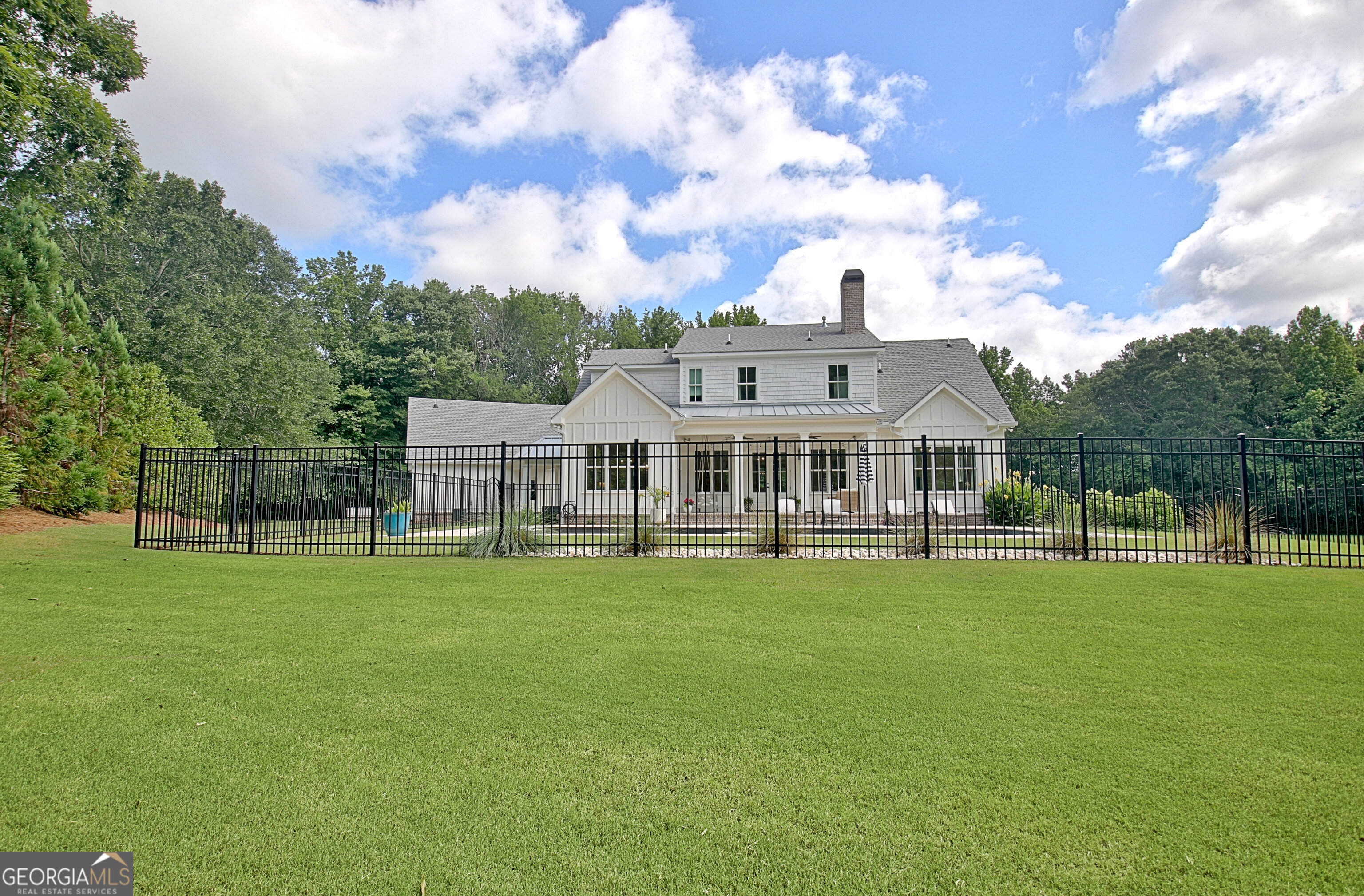 Sharpsburg, Georgia 30277, United States, 4 Bedrooms Bedrooms, ,5 BathroomsBathrooms,Residential,Active,155237