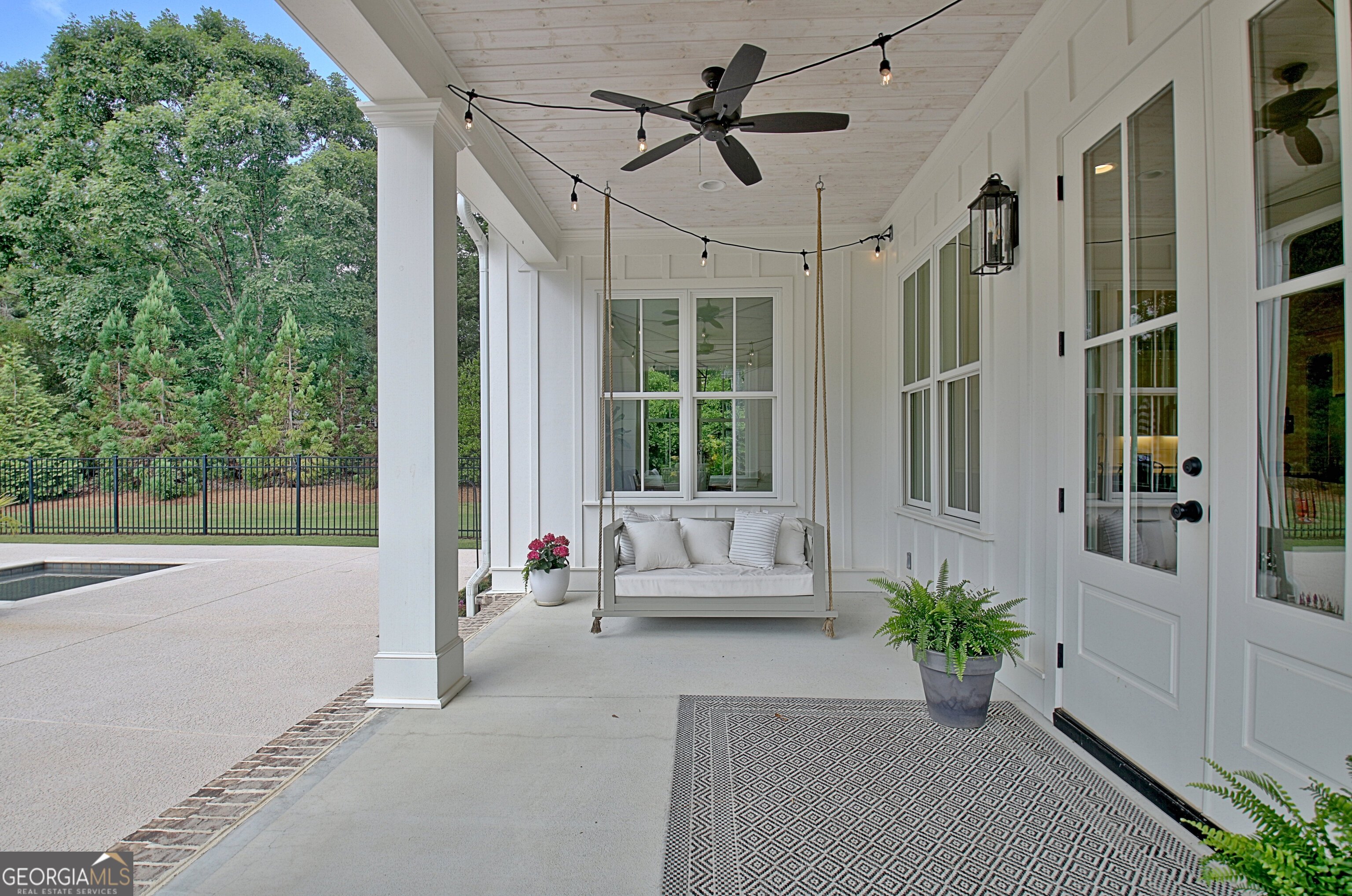 Sharpsburg, Georgia 30277, United States, 4 Bedrooms Bedrooms, ,5 BathroomsBathrooms,Residential,Active,155237