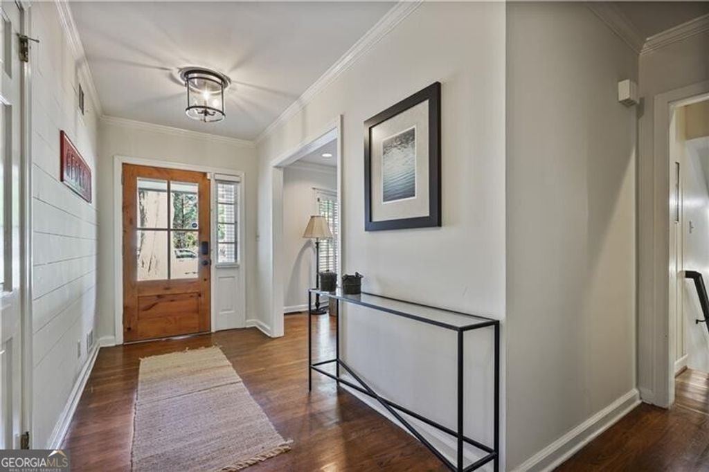 Photo of 2509 Sharondale Drive NE, Atlanta, GA 30305 (MLS # 10758664)