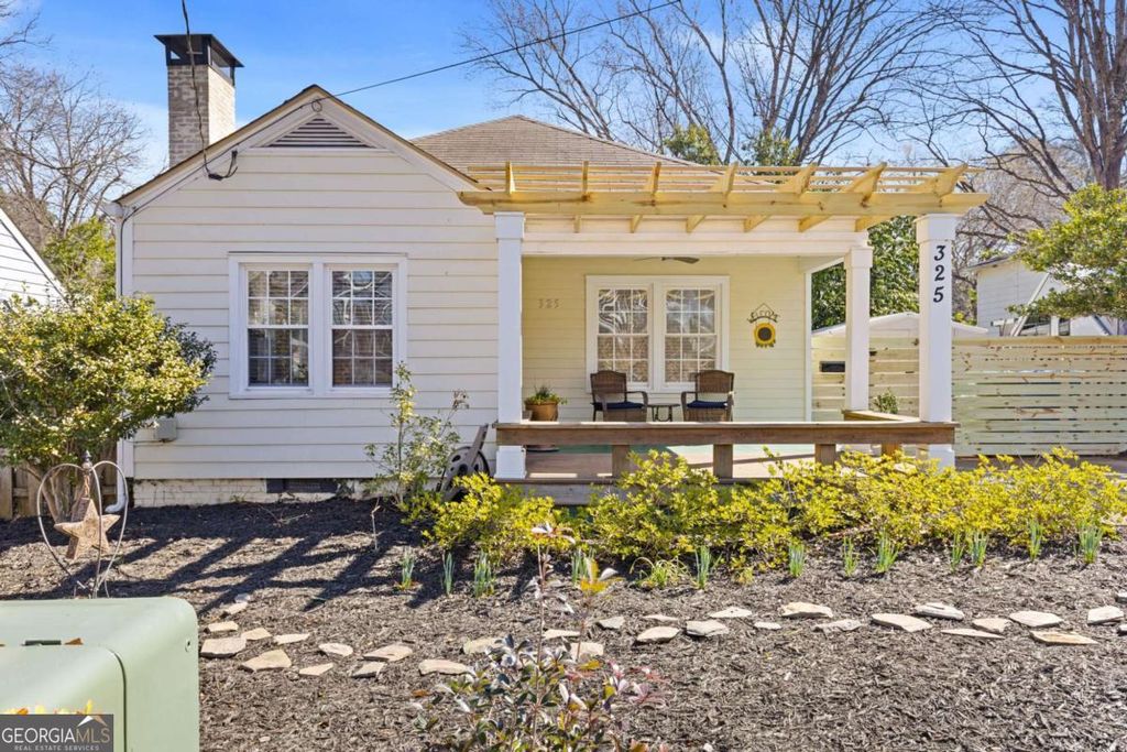 Photo of 325 Clifton Road NE, Atlanta, GA 30307 (MLS # 10698695)