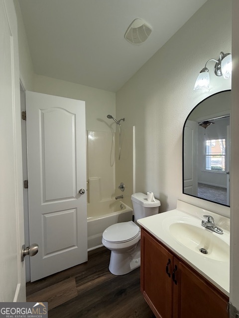 Highland Point At Oakmont - Residential