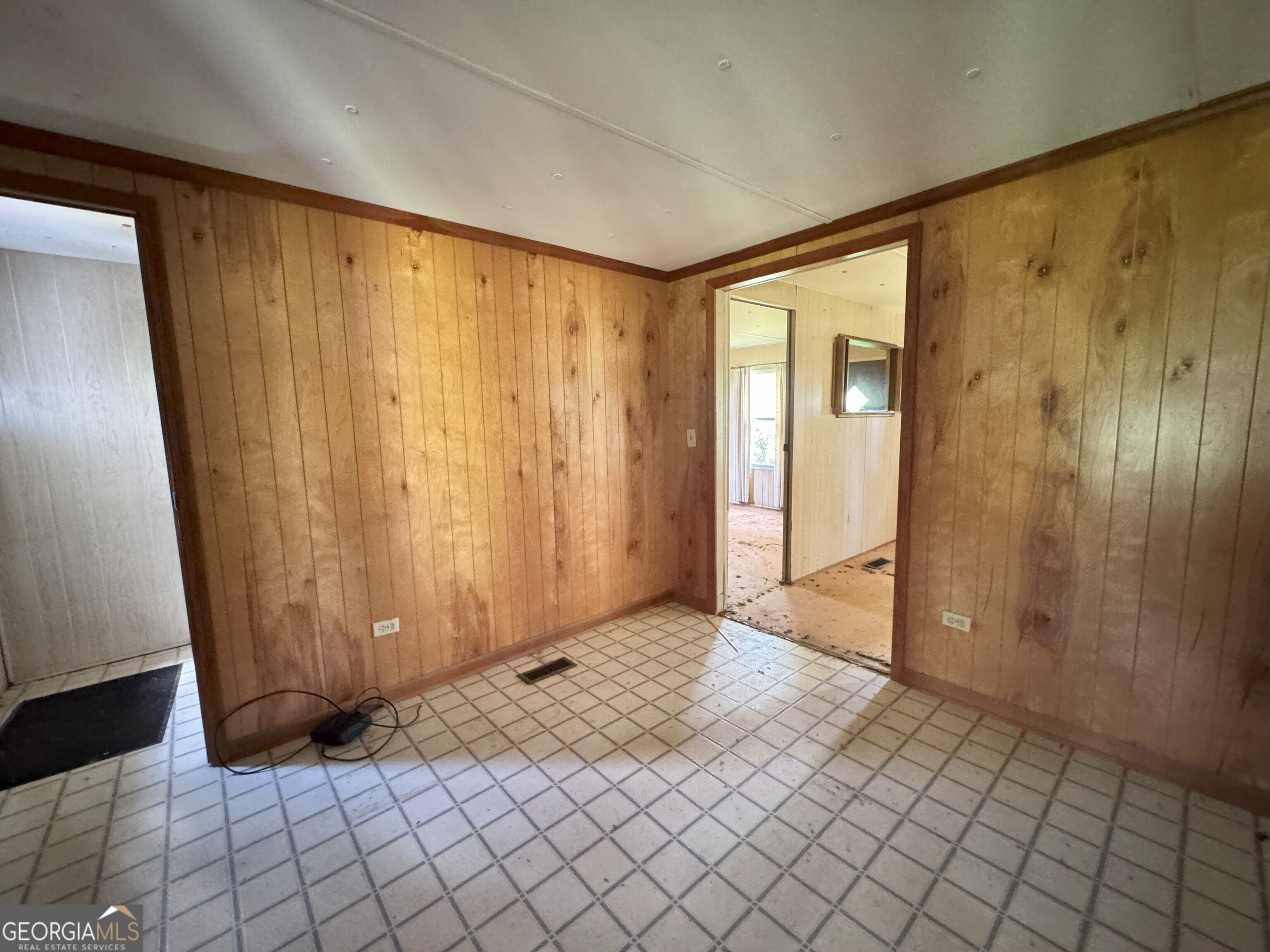 6122 Poplar RD