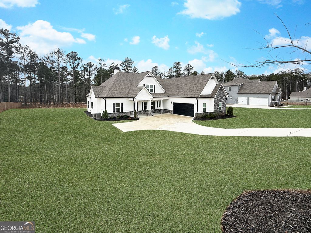 Photo of 40 Riverstone Drive, Senoia, GA 30276 (MLS # 10674746)