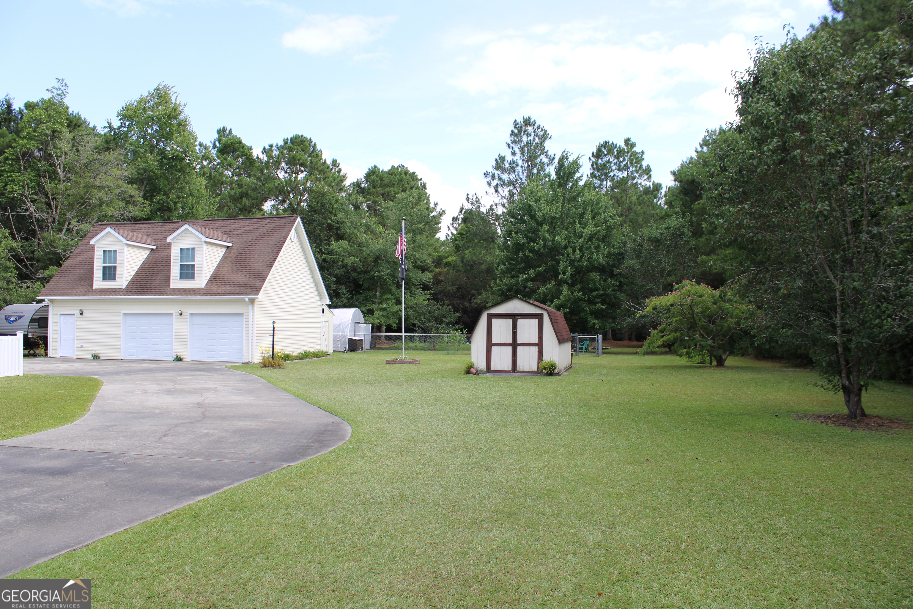 407 Deer Run RD