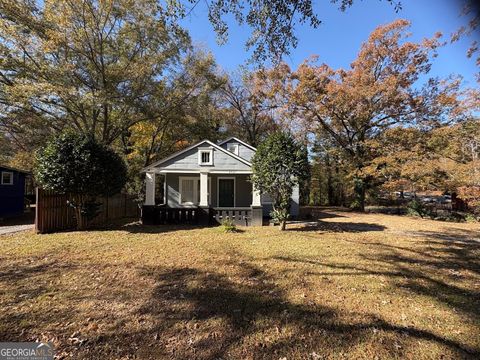 Photo of 2421 Fairburn Road SW, Atlanta, GA 30331 (MLS # 10661230)