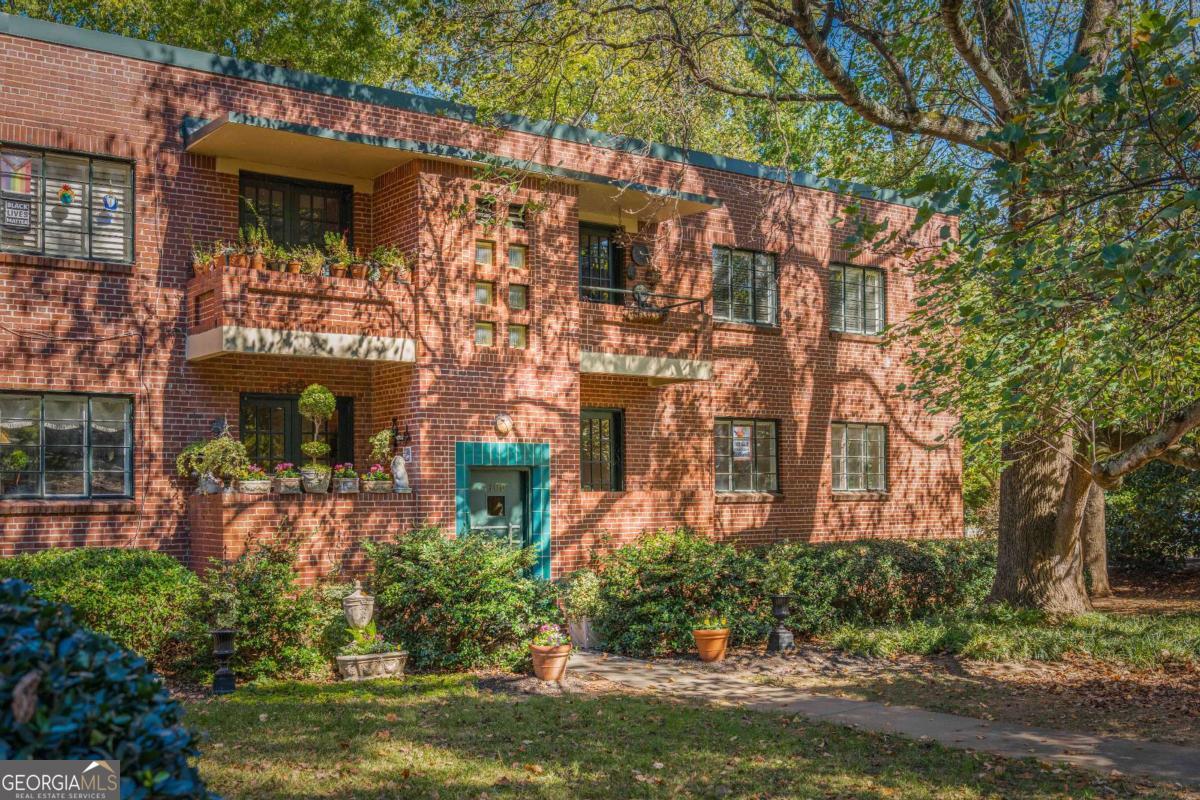 1400 Chalmette DR NE 4