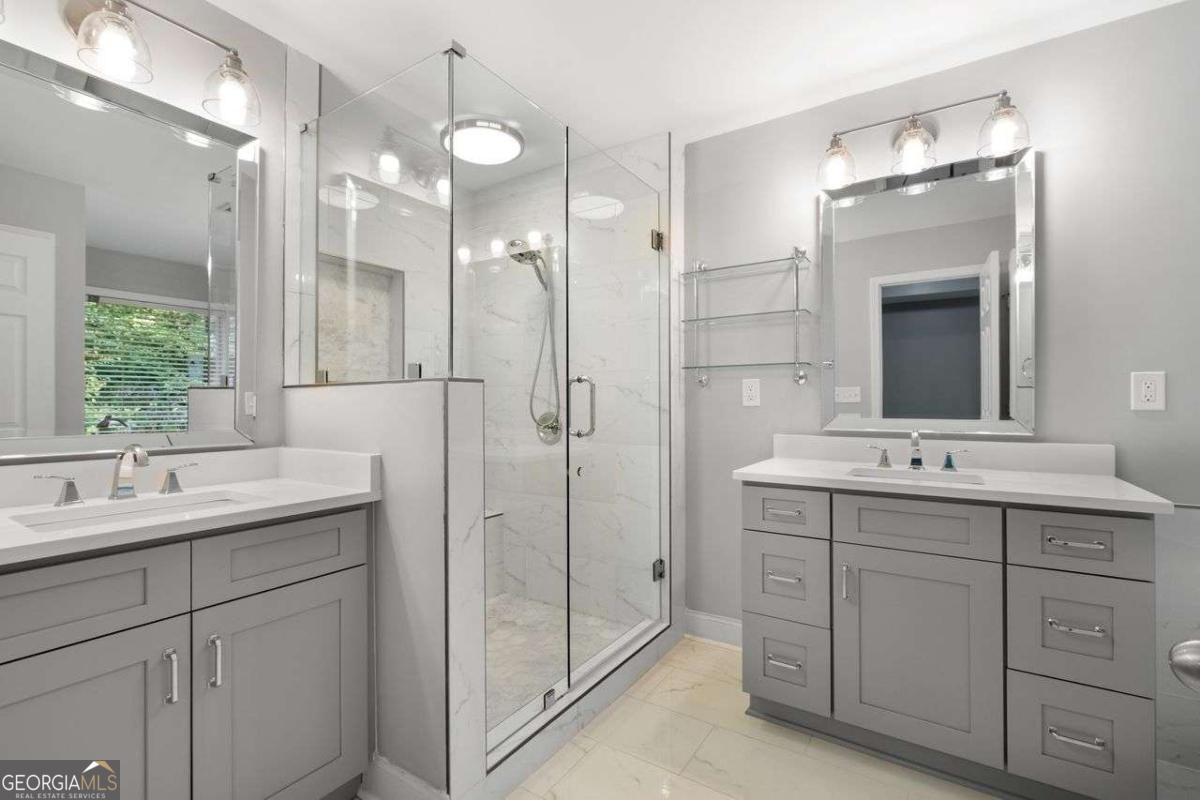 Cambridge Townhomes - Residential