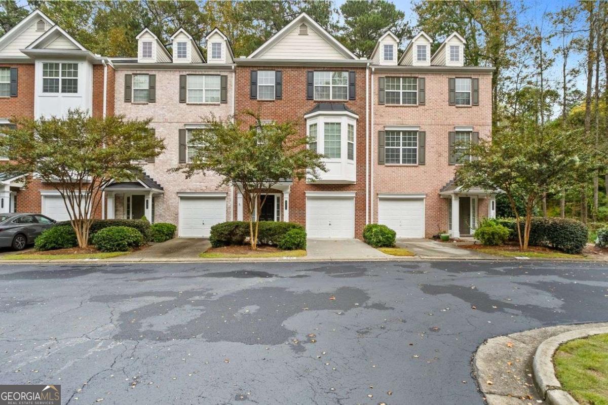 Cambridge Townhomes - Residential