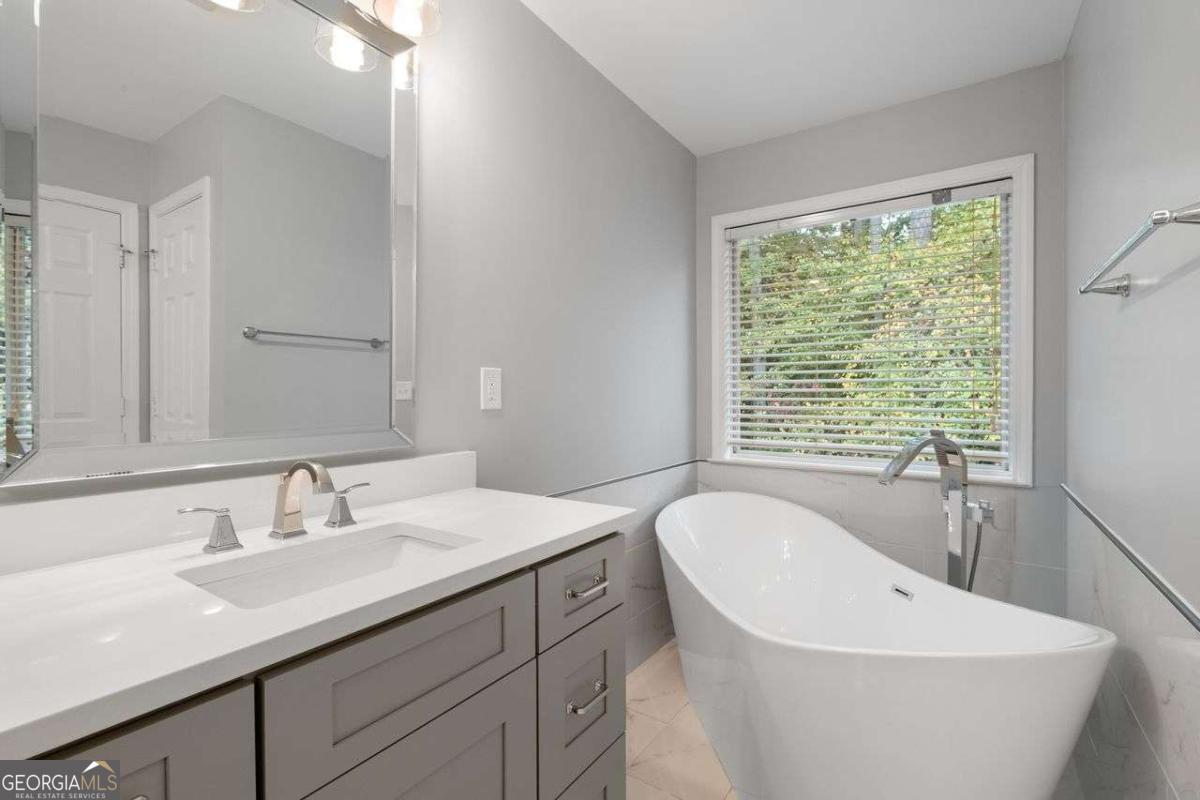 Cambridge Townhomes - Residential