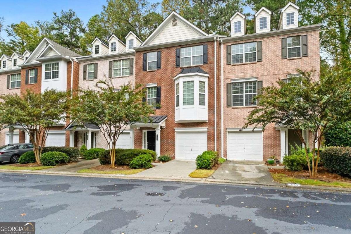Cambridge Townhomes - Residential