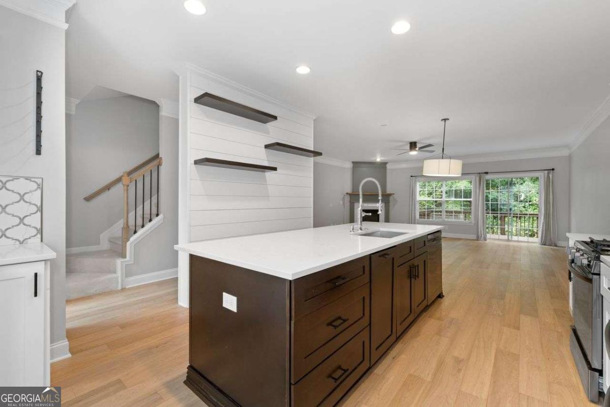 Cambridge Townhomes - Residential