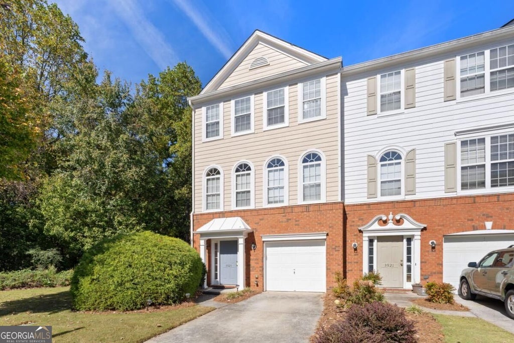 Photo of 3923 Howell Park Road, Duluth, GA 30096 (MLS # 10880294)