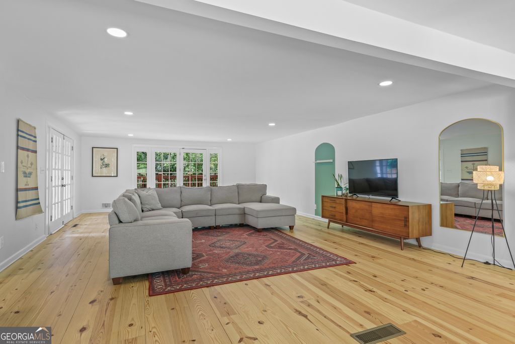 Photo of 3259 Wiltshire Drive, Avondale Estates, GA 30002 (MLS # 10754443)