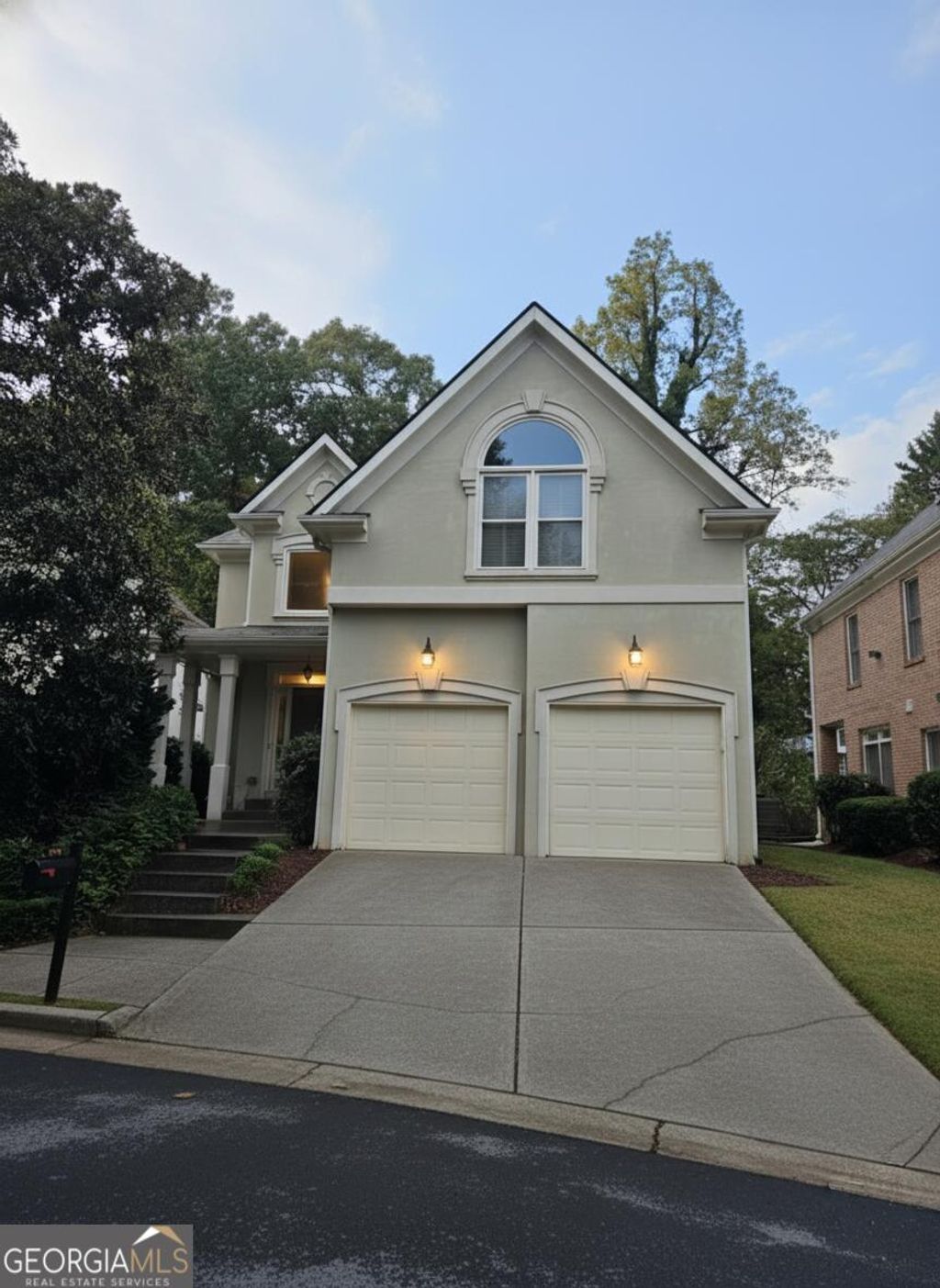 Photo of 2030 Lenox Cove Circle NE, Atlanta, GA 30319 (MLS # 10662860)