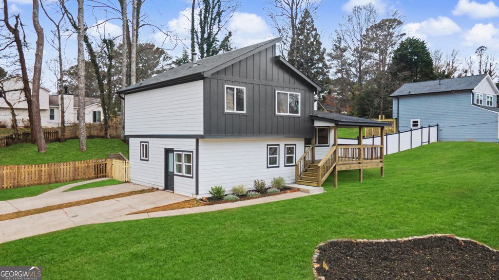 Photo of 3074 Hidden Lake Drive, Duluth, GA 30096 (MLS # 10699951)