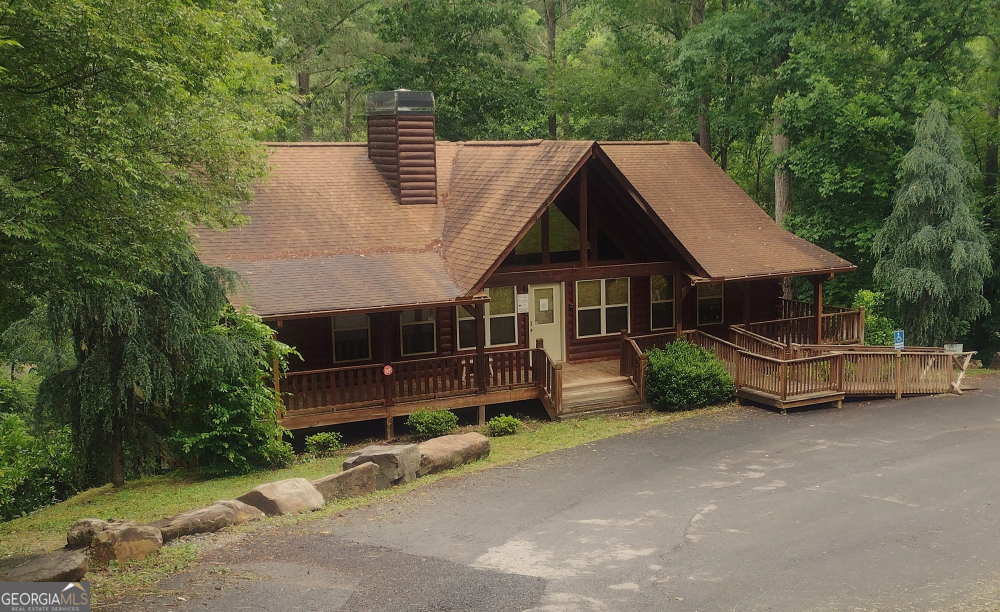 1019 Mayfield LN NE
