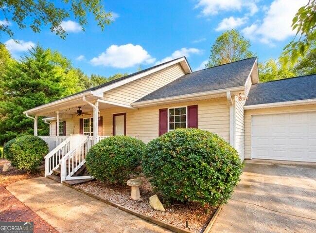 Photo of 5019 Hwy 29, Royston, GA 30662 (MLS # 10867767)
