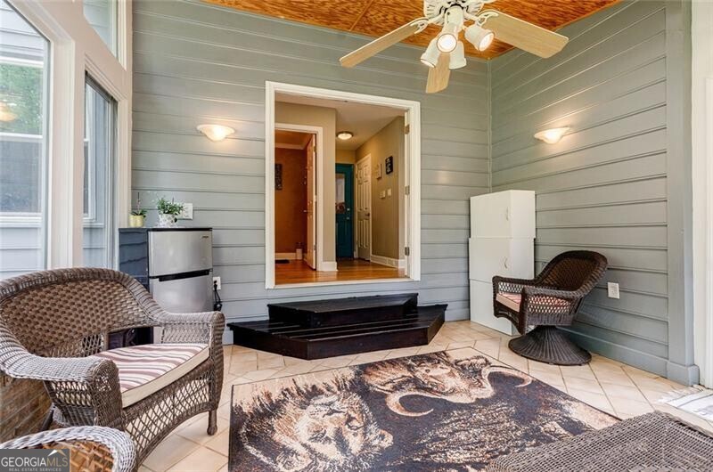ROBINSON FARMS - Residential
