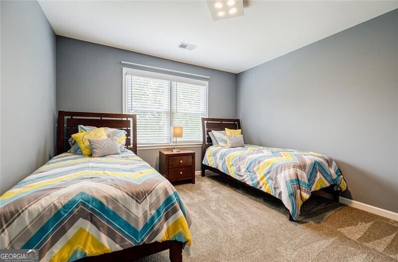 ROBINSON FARMS - Residential