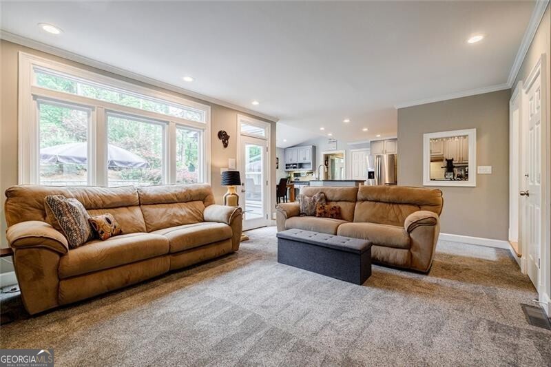 ROBINSON FARMS - Residential