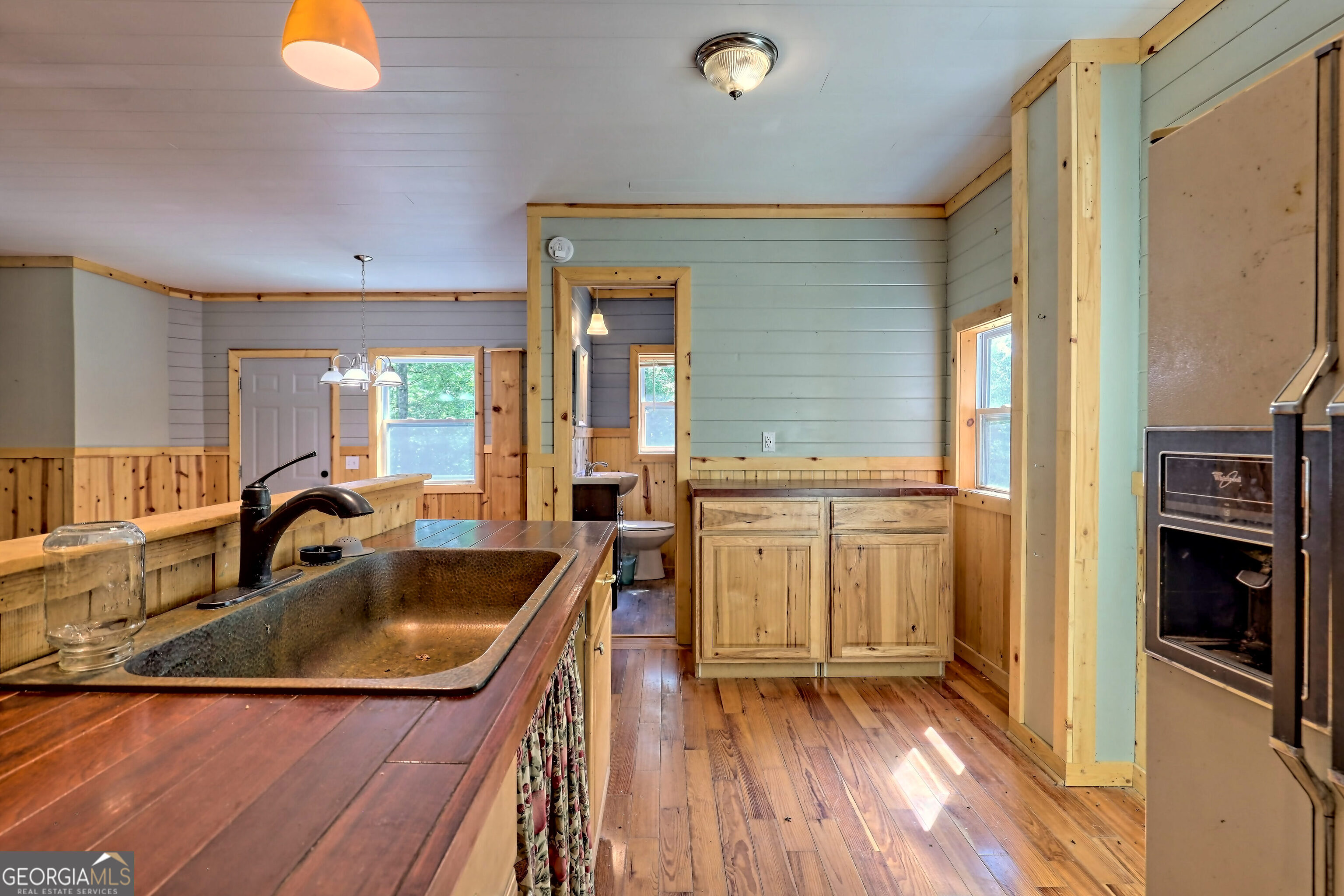 Tiger, Georgia 30576, United States, 2 Bedrooms Bedrooms, ,2 BathroomsBathrooms,Residential,Active,118521