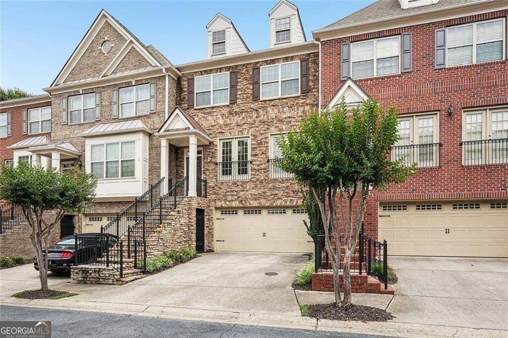 1005 Manchester WAY