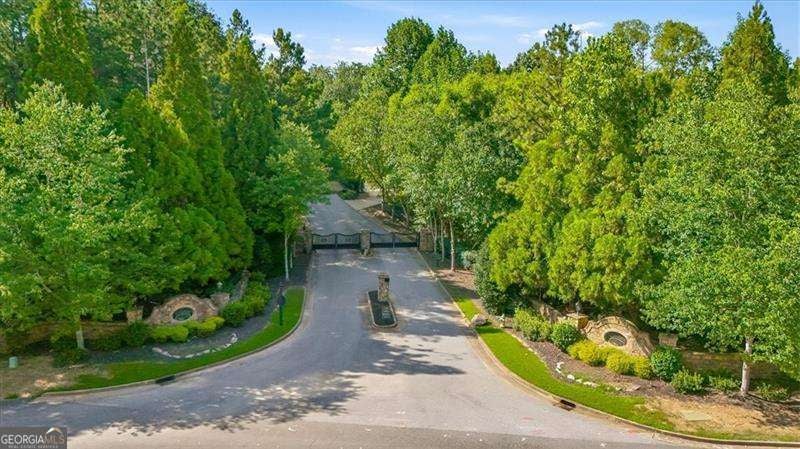 12 Somerset LN