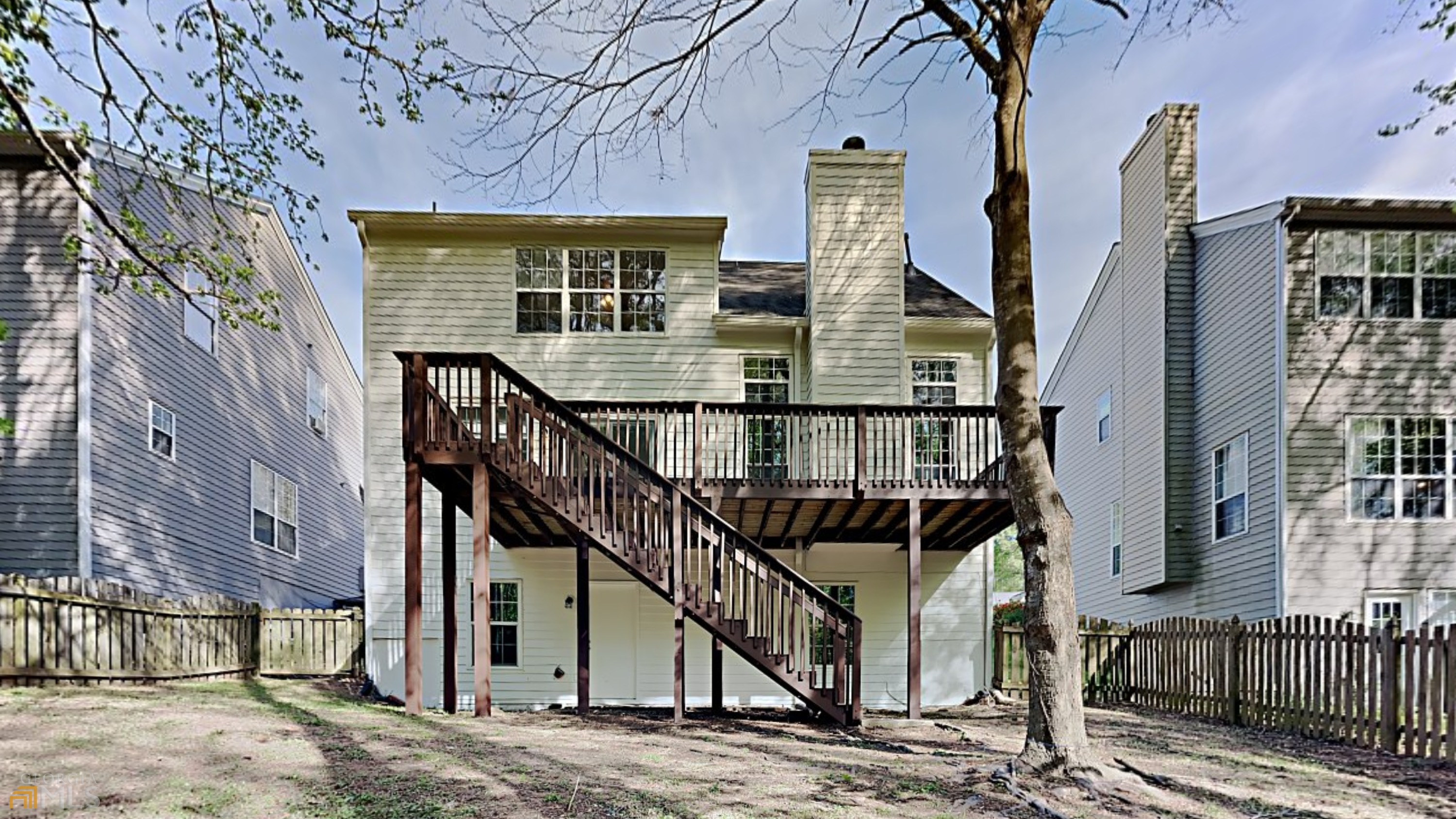 The Cloister At Bells Ferry - Residential