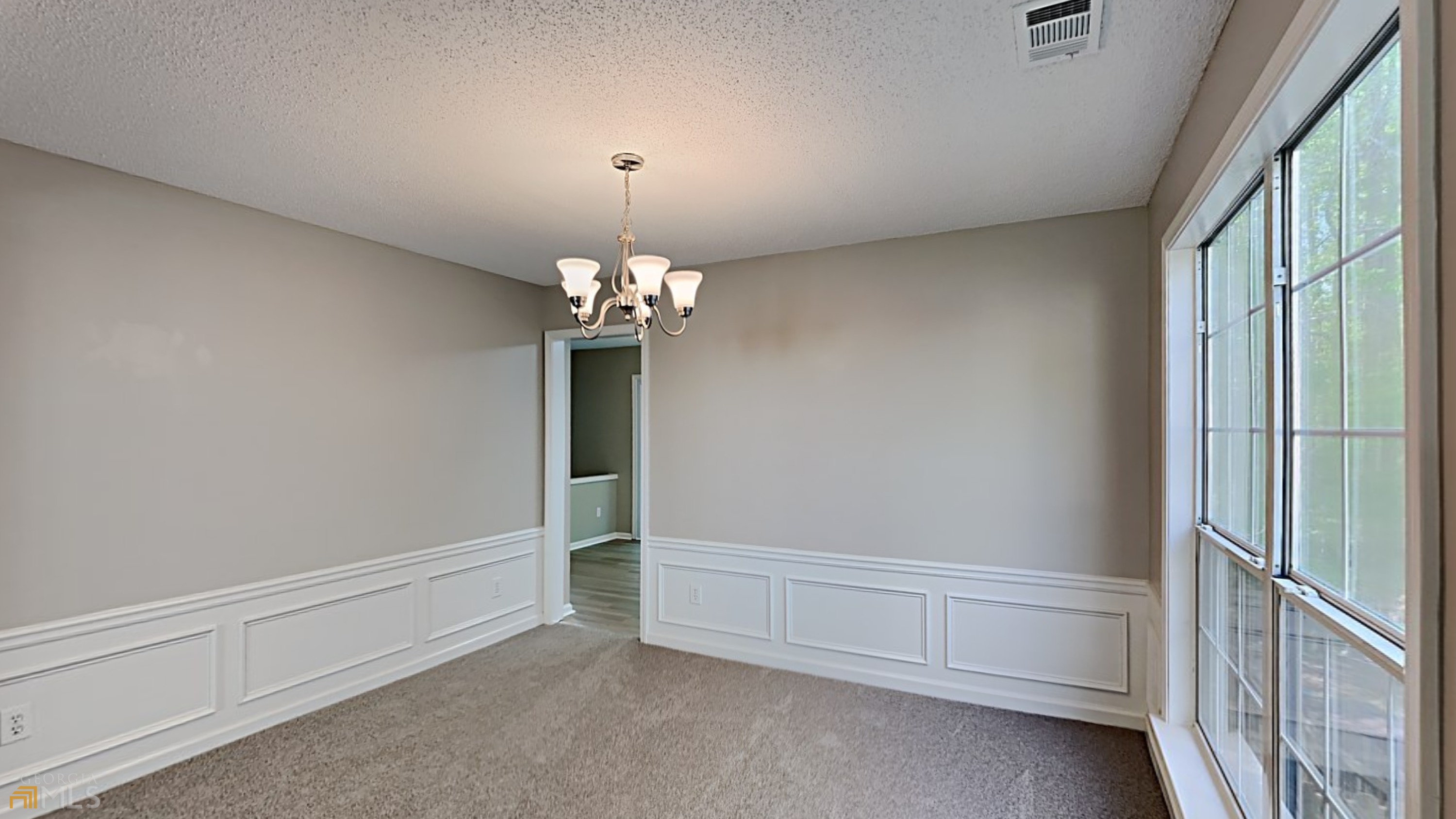 The Cloister At Bells Ferry - Residential