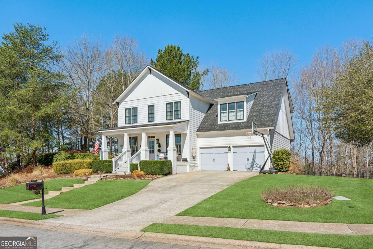 5807 Peacock LN