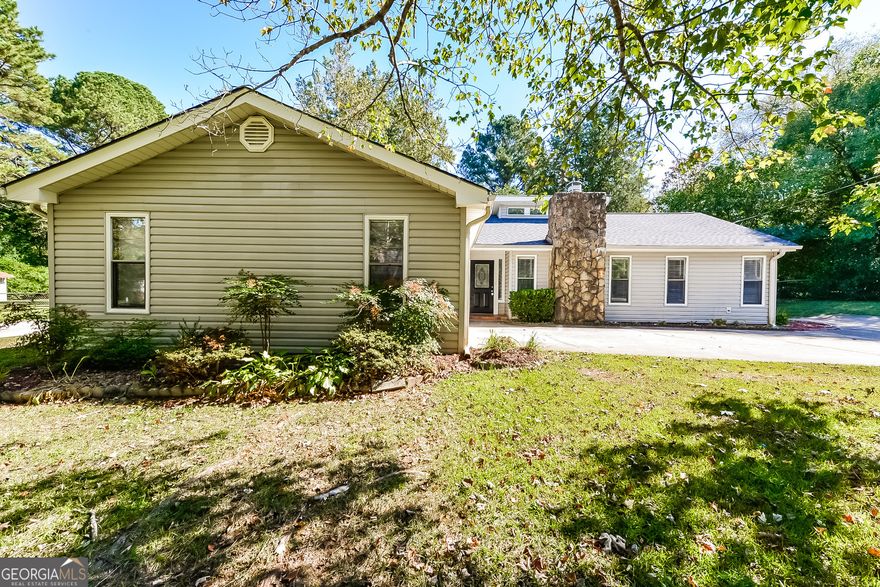 Looking for your dream home? Through our seamless leasing process, this beautifully designed home is move-in ready. Our spacious layout is perfect for comfortable living that you can enjoy with your pets too; we're proud to be pet friendly. Our homes are built using high-quality, eco-friendly materials with neutral paint colors, updated fixtures, and energy-efficient appliances. Enjoy the backyard and community to unwind after a long day, or simply greet neighbors, enjoy the fresh air, and gather for fun-filled activities. Ready to make your next move your best move? Apply now. Take a tour today. We'll never ask you to wire money or request funds through a payment app via mobile. The fixtures and finishes of this property may differ slightly from what is pictured.