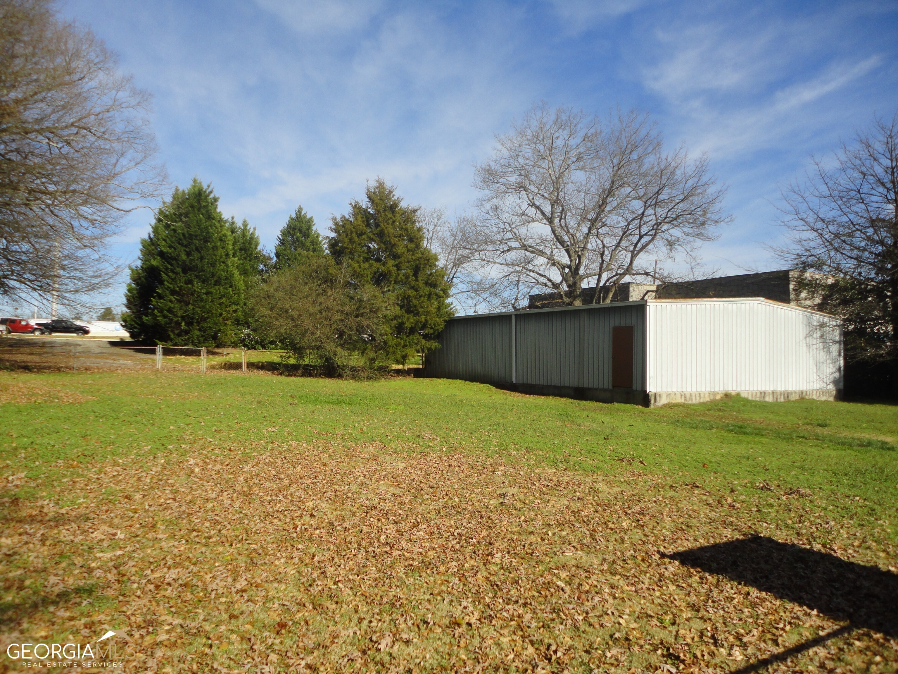 2498 E Main ST