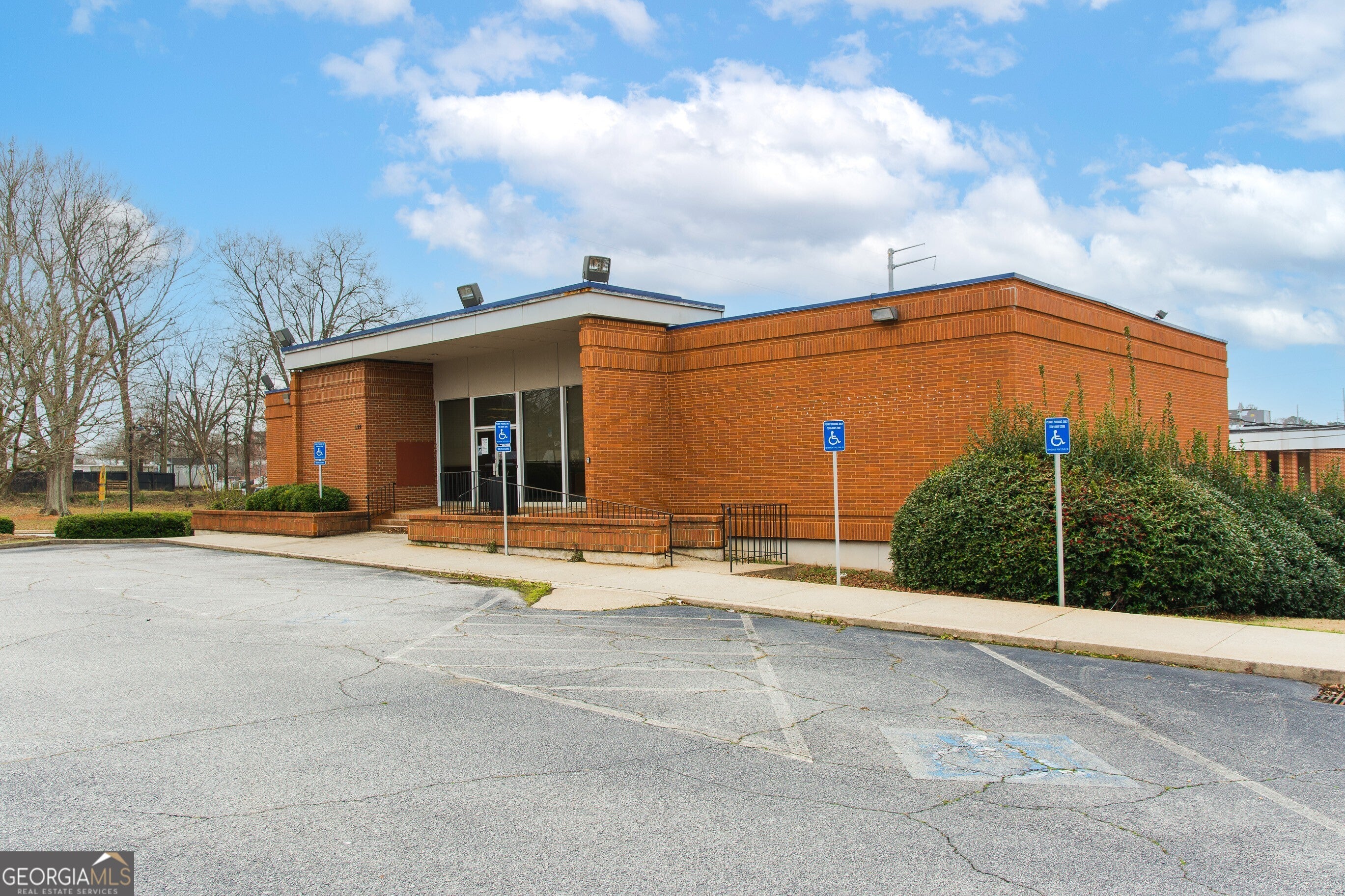 139 N Main ST