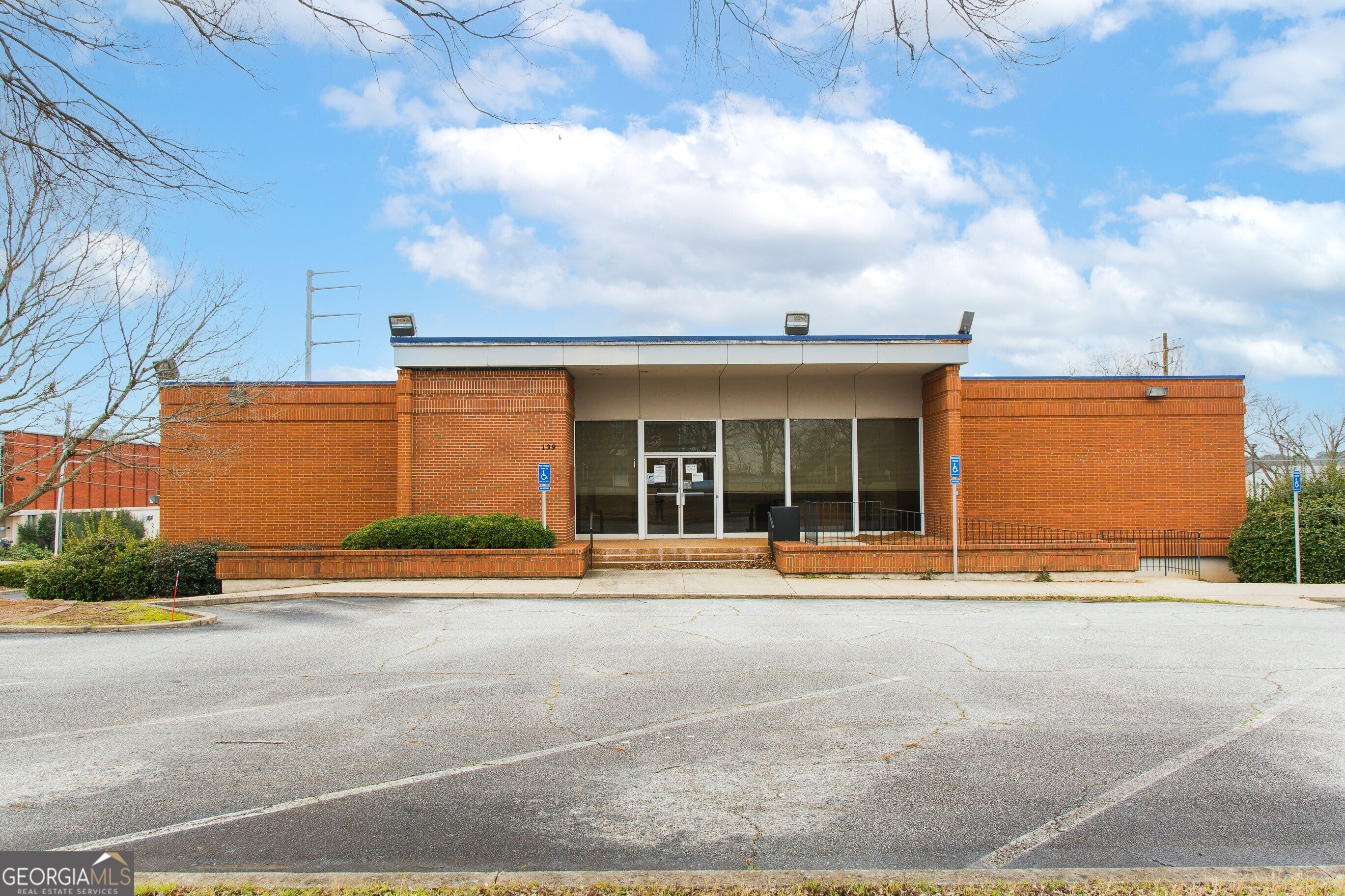 139 N Main ST